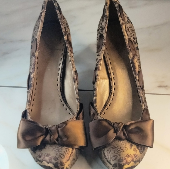 Vintage Gianna Bini heel size 8 brown fabric bow leather sole - Picture 2 of 6
